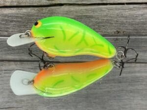 Black Label Balsa - Wobbler - Custom Balsa Crankbait - Lime Coach Dog Color