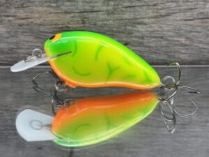 Black Label Balsa - Peanut - Balsa Crankbait - Lime Coach Dog Color - Zoom WEC Mutt